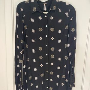 Free People button up tunic. Medium